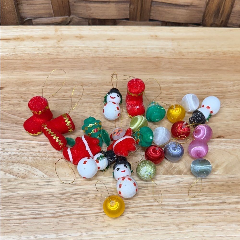 Vintage Festive Christmas Ornament